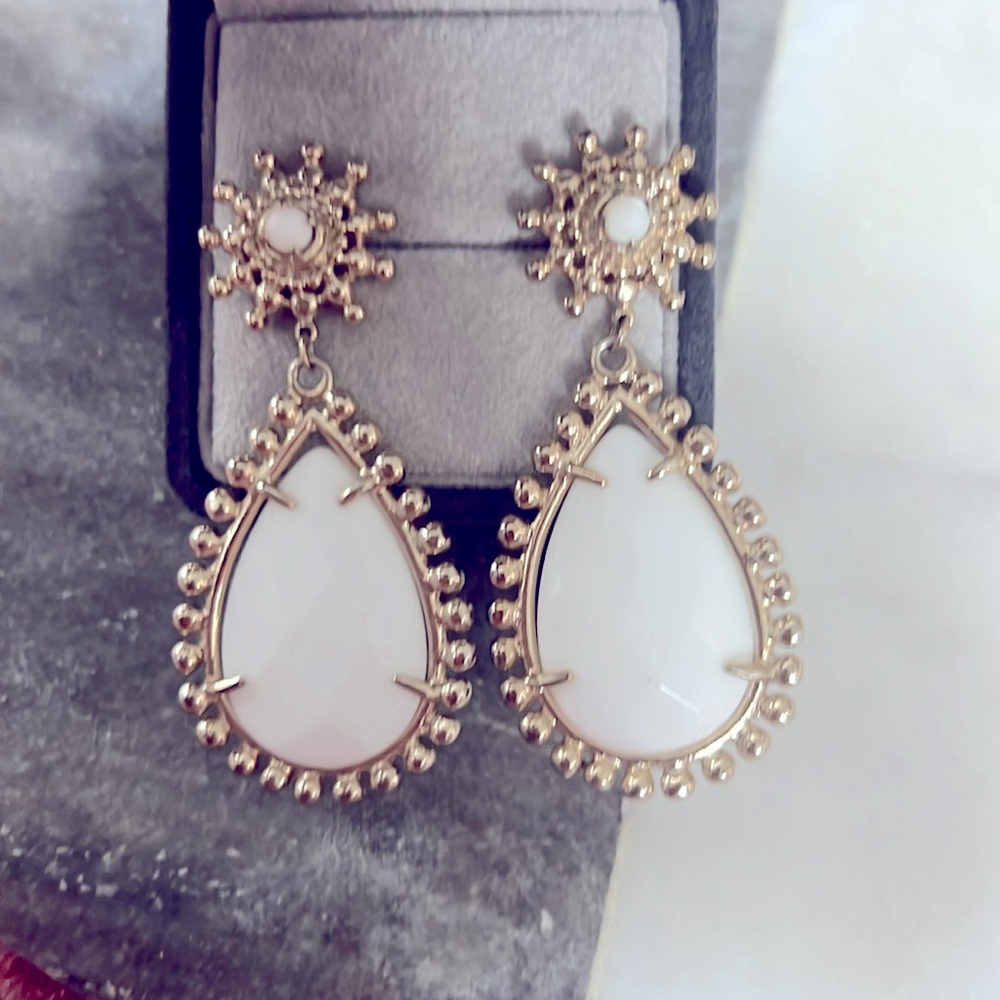 Vintage Kendra Scott White Earring